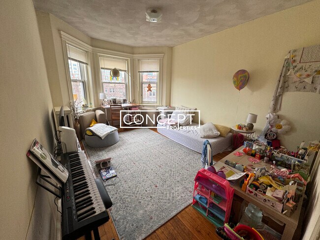 Photo - 124 Peterborough St Unit 17CP