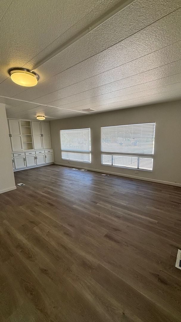 Photo - Updated 3 bedroom, 2 bathroom mobile!