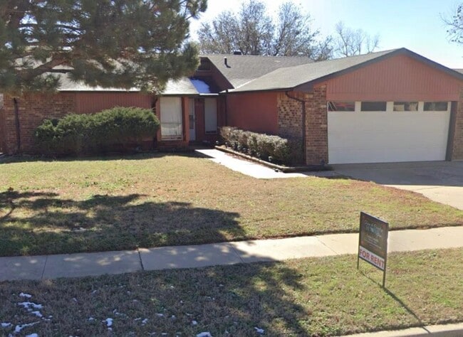 Building Photo - 4819 NE Winfield Cir