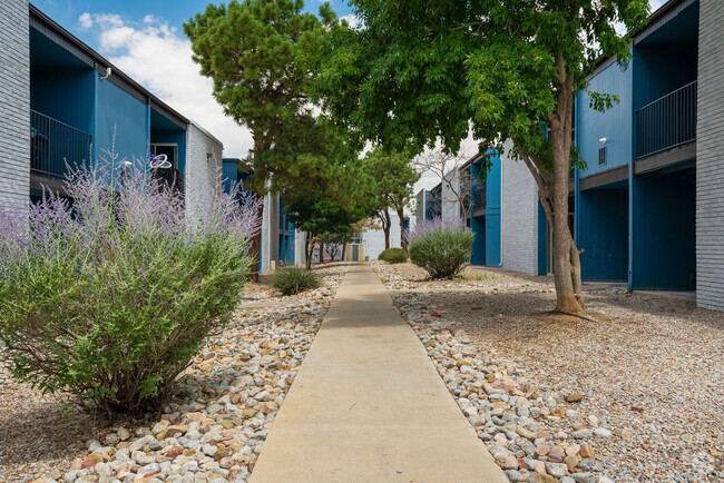 Building Photo - Canyon Crest Rental