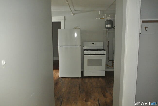 Photo - 549 Howe Ave