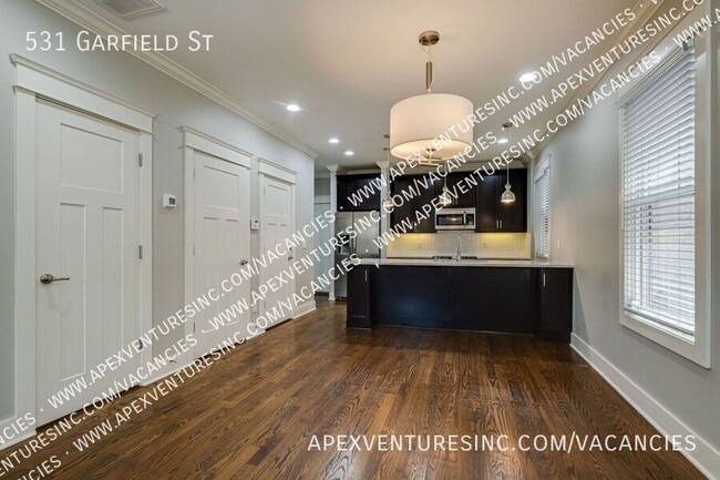 Photo - 531 Garfield St