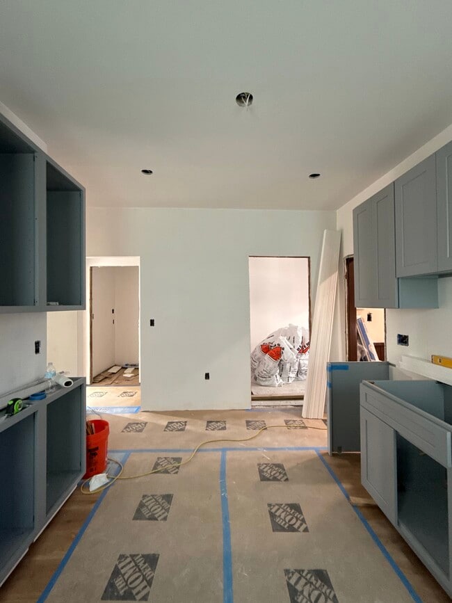 432 E 6th St Unit 2