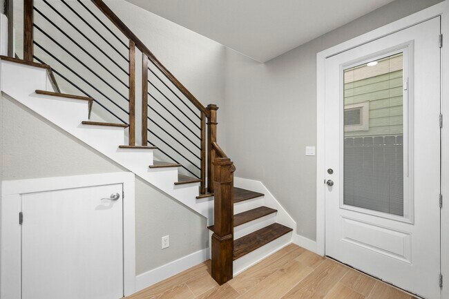 Photo - 2310 Detering St