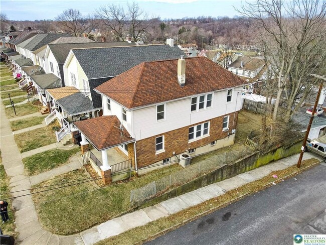 Photo - 2001 Ferry St