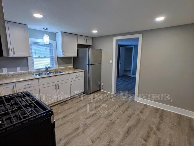 Photo - 262 S Pearl St Unit 3