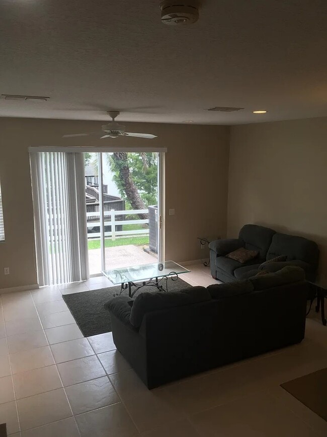 Photo - 10316 Fallsgrove St