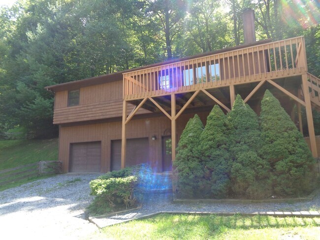 Building Photo - 417 Cobbs Creek Rd Rental