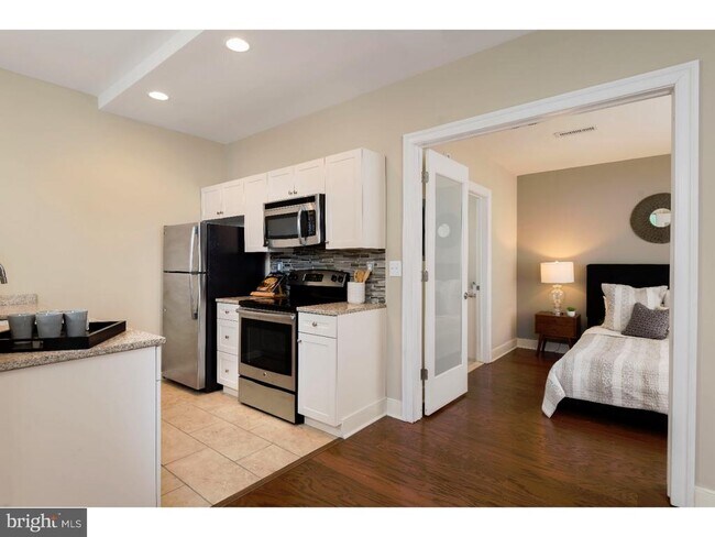 Photo - 1900 Arch St Unit 104