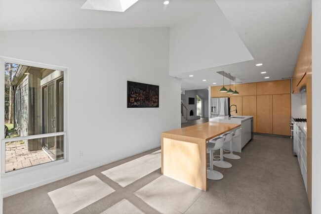 Photo - 2703 Crossvine Cir