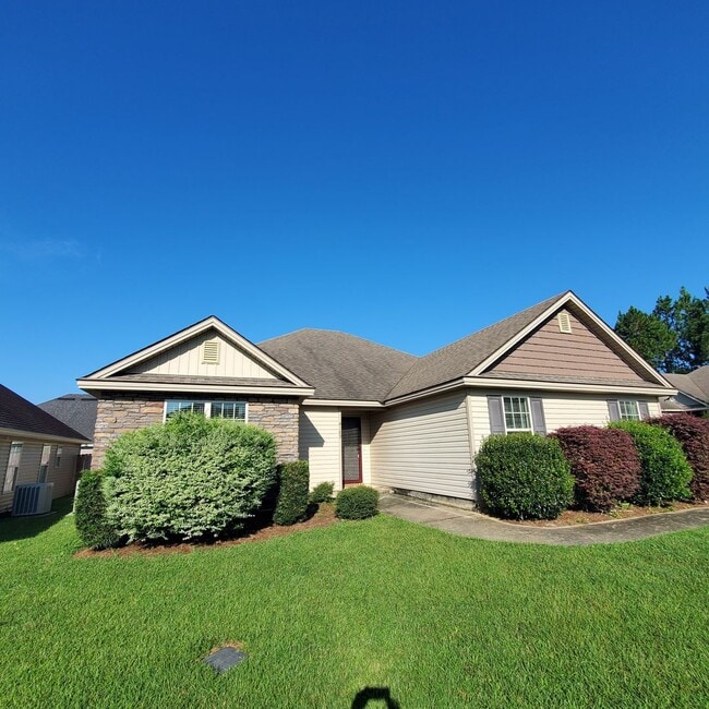 Building Photo - Charming 3-Bedroom Home with Modern Amenities in Hahira, GA