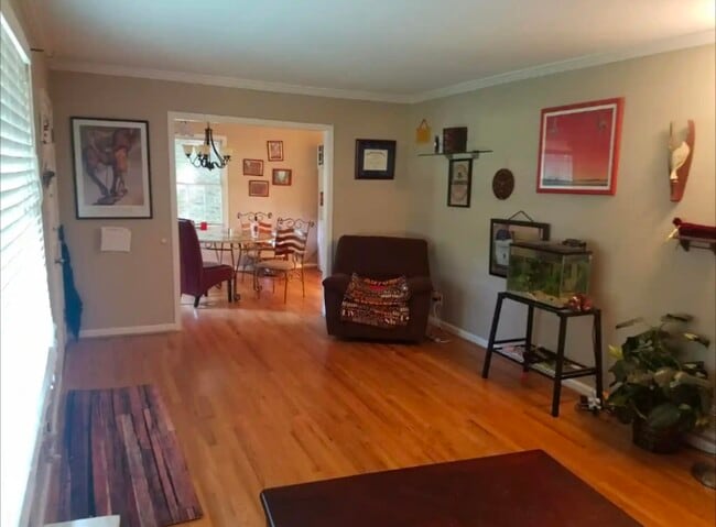 Photo - 396 Plantation Rd SW