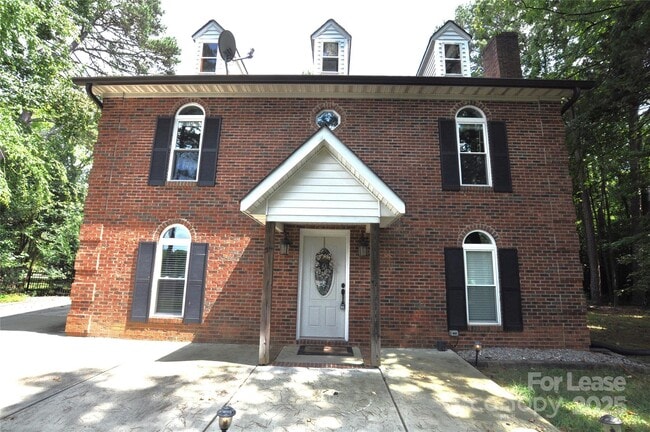 Photo - 1710 Kimway Ct