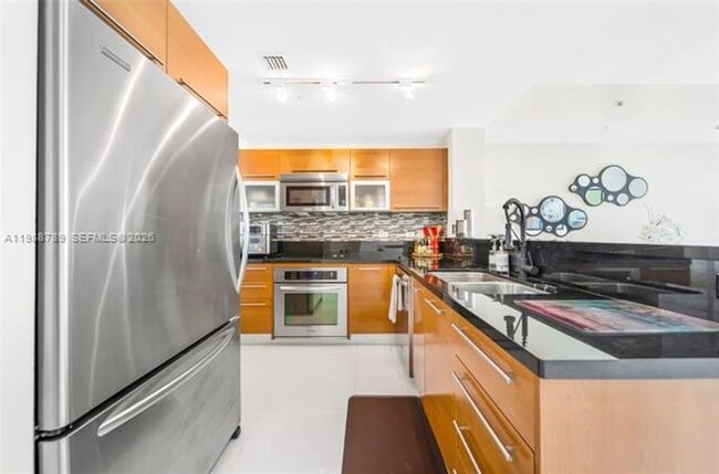 Photo - 253 NE 2nd St Unit 253 NE 2nd St # 1109