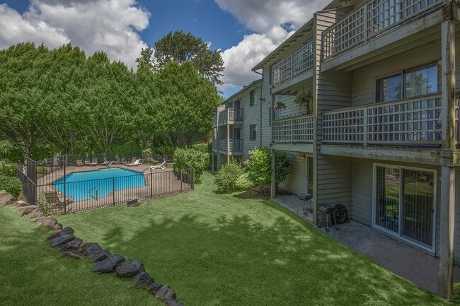 Southwood Apartments For Rent in Burien, WA