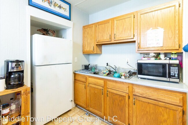 Photo - 3 br, 1 bath House - 1305 W. Jackson St.