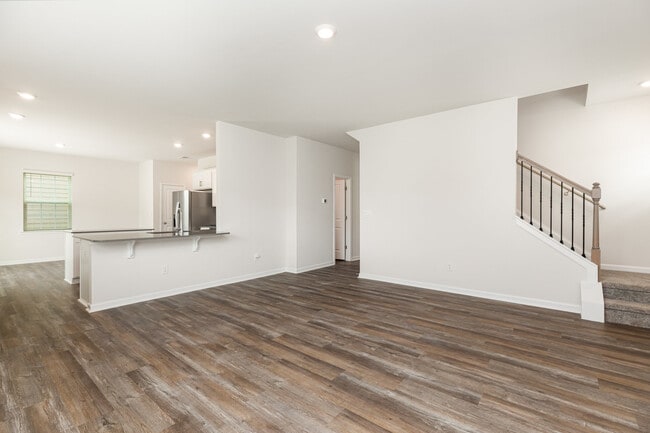 Building Photo - 121 Way Cross Ln