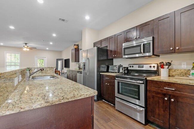 Photo - Campus Block Unit Campus Block- Leasing