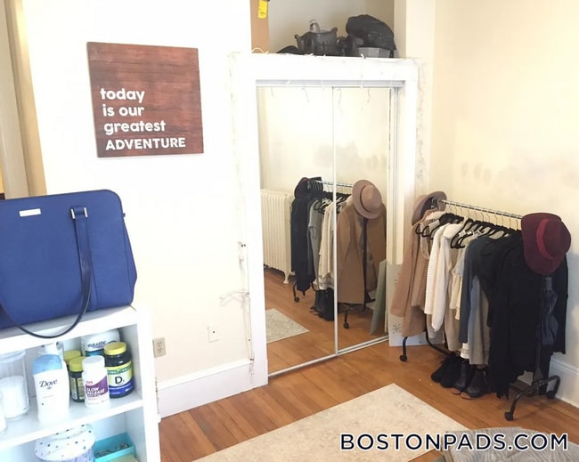 Photo - 461 Park Dr Unidad 304