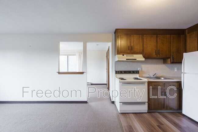 Building Photo - 65 East St