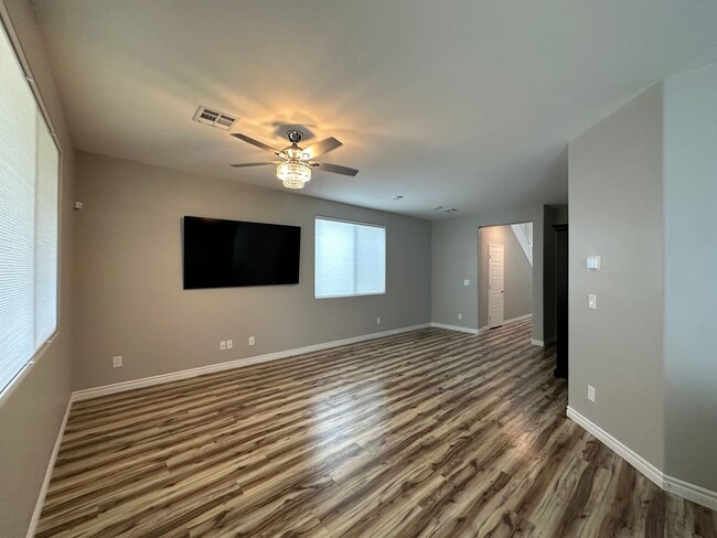 Photo - 4 bedroom Tule Springs Coming Soon