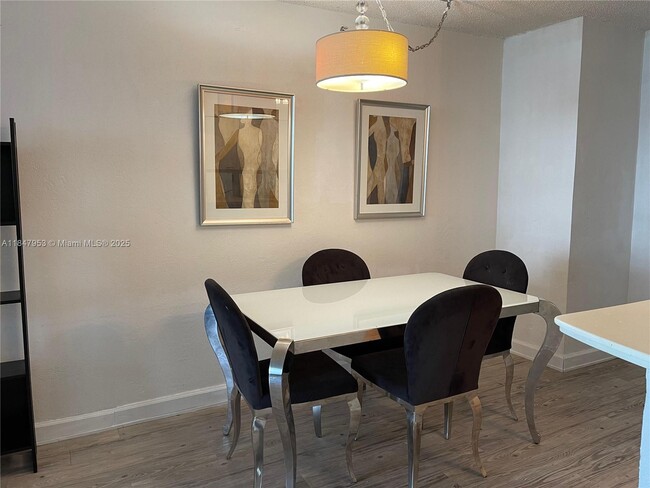 Photo - 1500 Bay Rd Unidad 454S