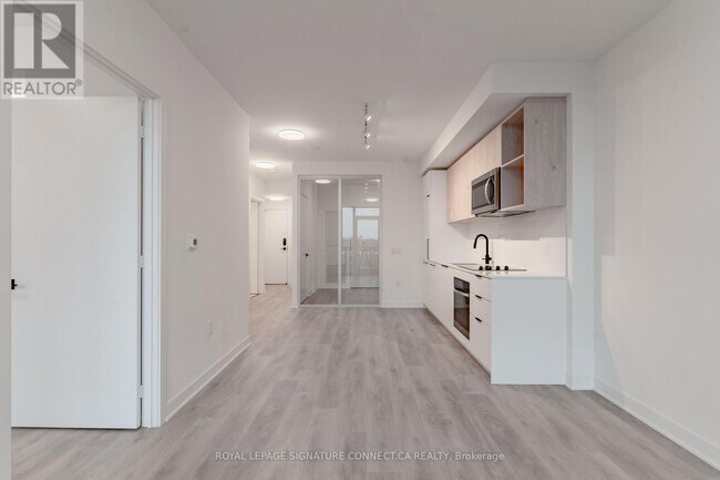 Photo - 1185 Dupont St Unit 718