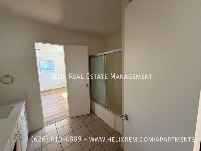 Photo - 731 W Duarte Rd Unidad 14B