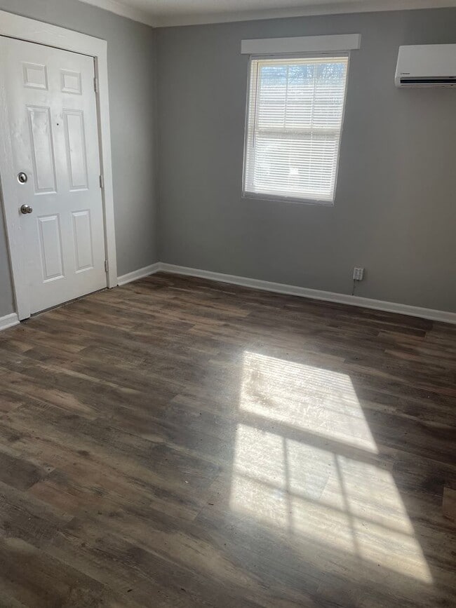 Photo - Newly Renovated One Bedroom