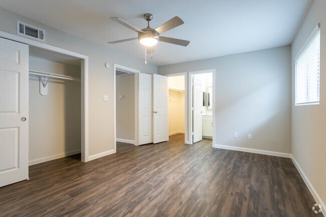 1 BR,1 BA - 736 SF - The Park at Leyton