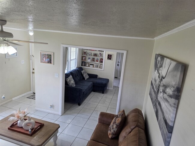 Photo - 10315 Carthage Dr