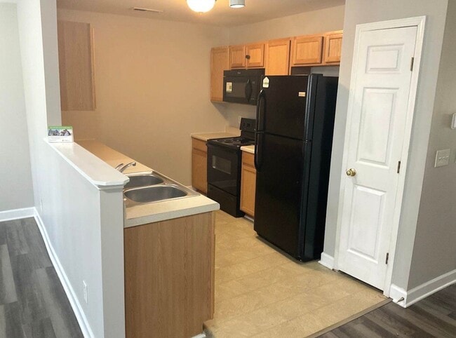 Photo - 3111 Alder Way