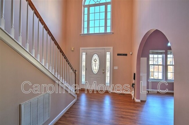 Photo - 512 S Orchard Farms Ave