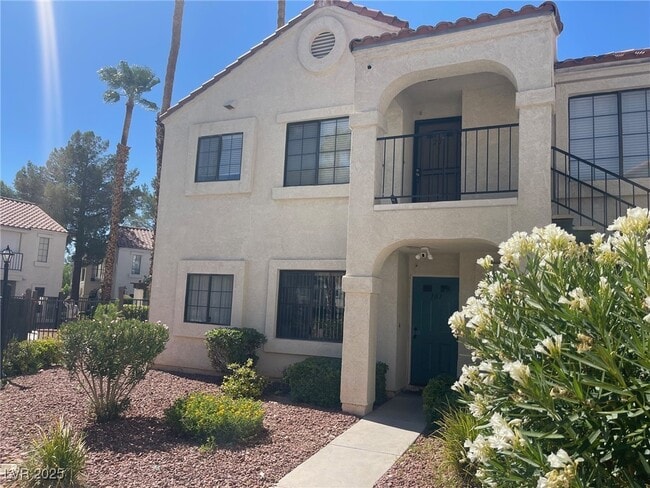 Building Photo - 4860 Nara Vista Way Unit 201 Rental