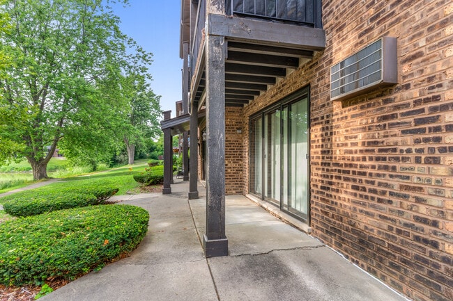 Photo - 15128 Quail Hollow Dr Unit 1S