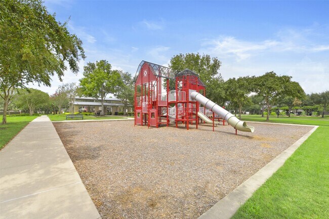 Photo - 21131 Beech Landing Ln