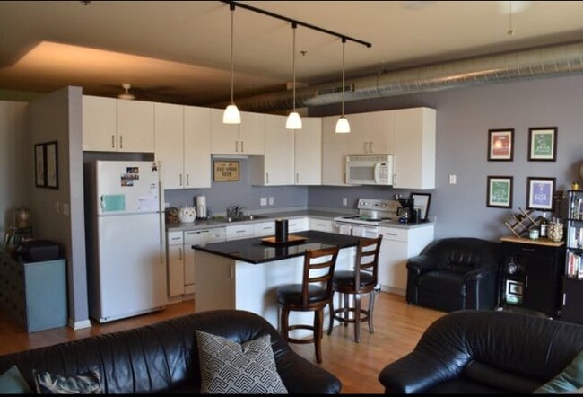 Photo - 1924 N Hubbard St Unidad 314