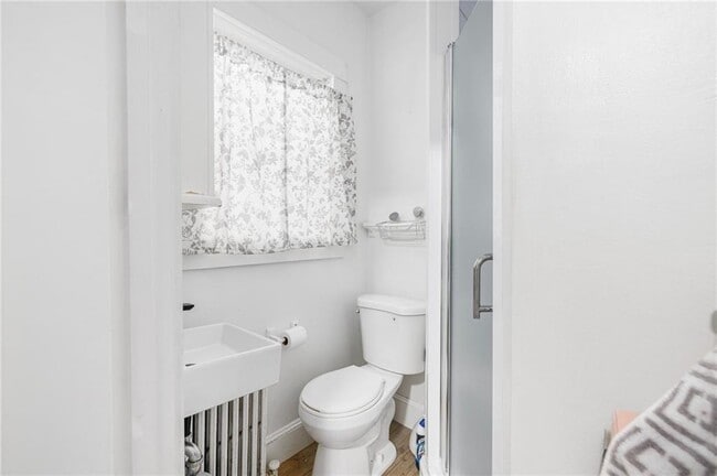 Photo - 612 Thames St Unidad 2