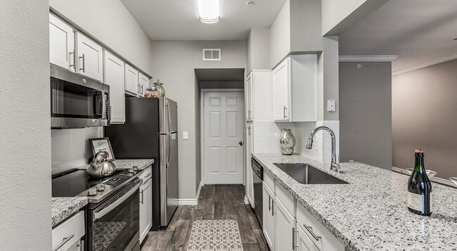 Photo - 938 Kingwood Dr Condo Unit 220