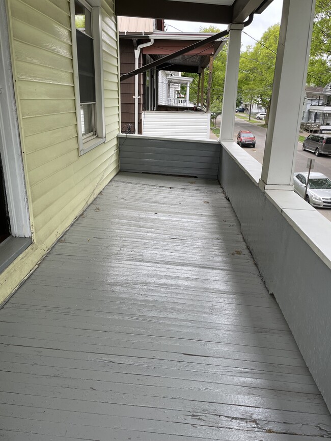 Photo - 753 E 24th St Unit 2nd Floor 2 bedroom