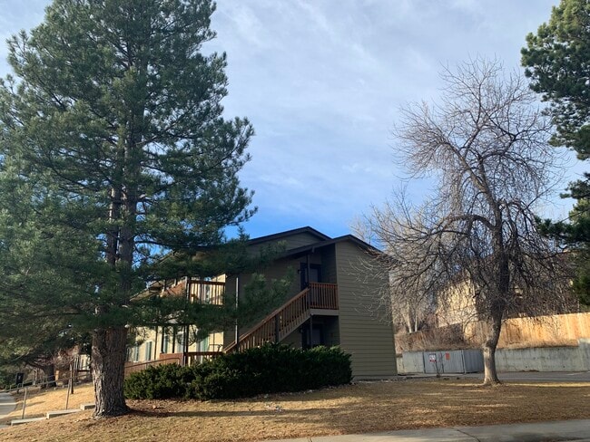 Building Photo - Regal Court Apartments