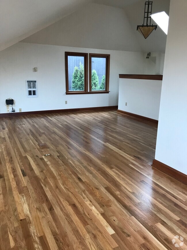 Building Photo - 3054 36th Ave SW Rental