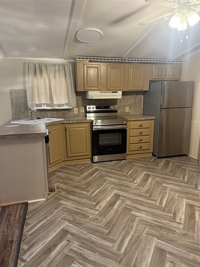 Photo - 10 Southwood Shores Dr