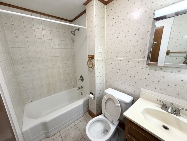 40 Jackson St Unit 2-right