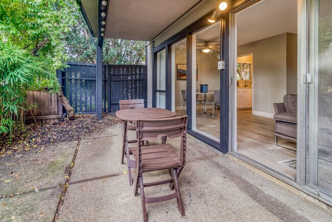 Photo - 801 Middlefield Rd Unidad FL2-ID2094