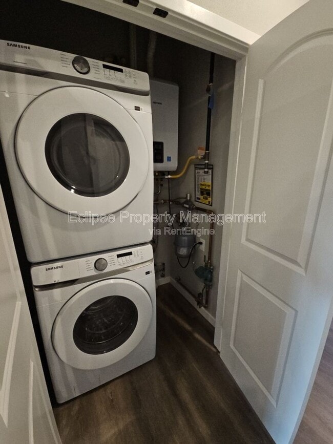 Photo - 521 Washington Ave