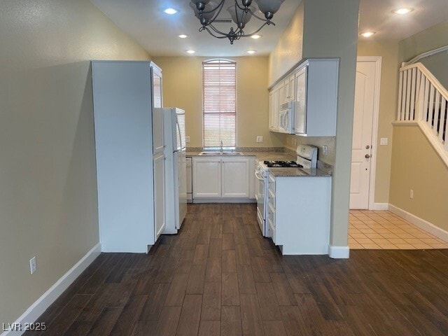 Building Photo - 137 Coronation Ave