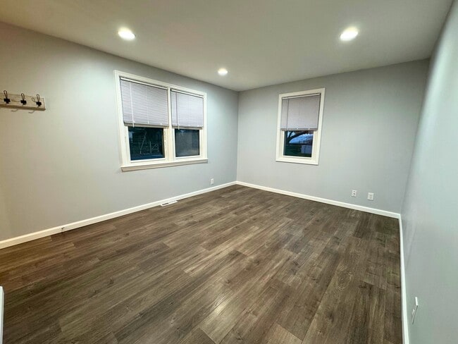 Photo - 2909 Duncan Ln