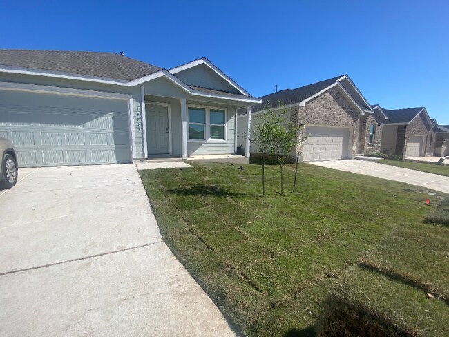 Photo - 13727 Barn Door