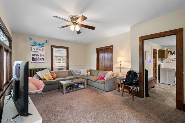 Photo - 2372 S Union Ave